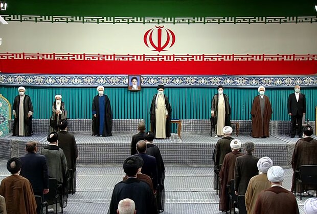 حسینیہ امام خمینی (رہ) میں ایران کے نئے صدر کی تقرری کی تقریب کا آغاز 