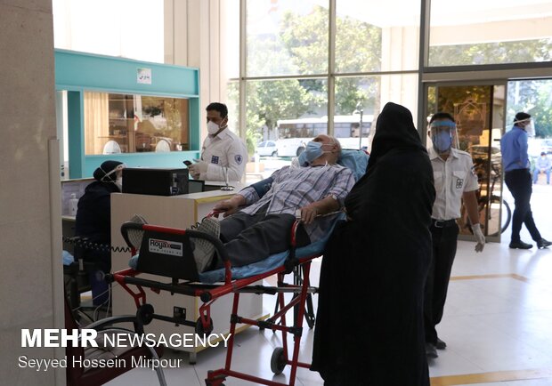 وضعیت بحرانی کرونا در البرز/ تخت‌های بیمارستانی پر شده است