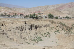 یک دهه بلاتکلیفی؛ رانش زمین در تلخاب همچنان جان مردم را تهدید می کند