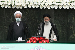 مراسم أداء اليمين للرئيس الإيراني في مجلس الشورى الإسلامي