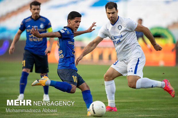 Esteghlal vs Gol Gohar Sirjan in Hazfi semifinals