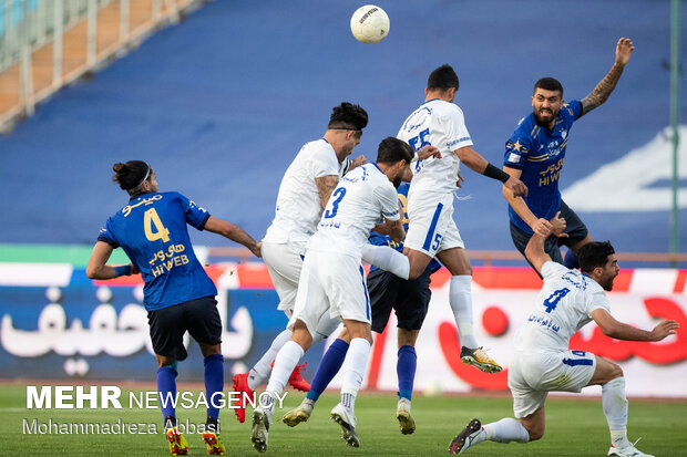 Esteghlal vs Gol Gohar Sirjan in Hazfi semifinals