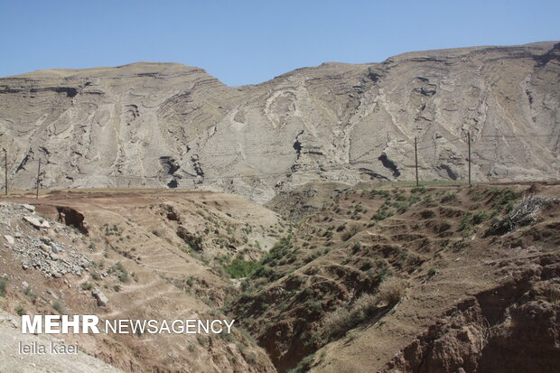 رانش زمین در روستای«تلخاب» ایلام
