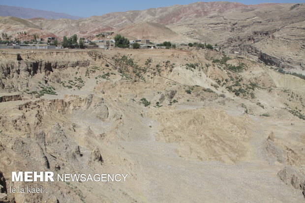 رانش زمین در روستای«تلخاب» ایلام
