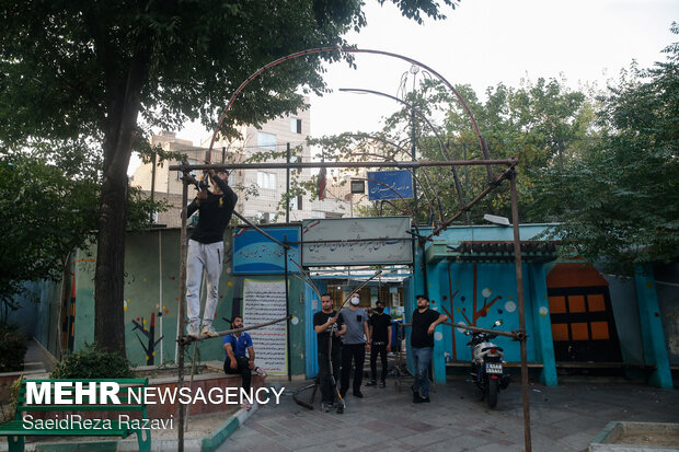 Tehran people preparing for Muharram arrival