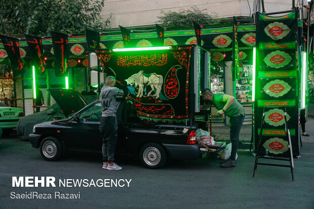 Tehran people preparing for Muharram arrival