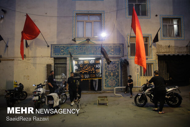 Tehran people preparing for Muharram arrival