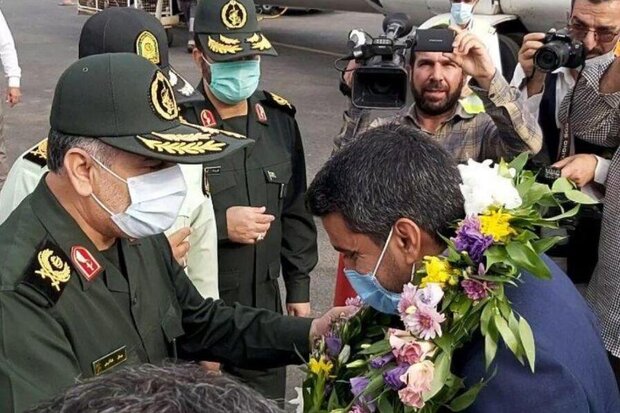 استقبال باشکوه مردم و مسئولان ایلام از «جواد فروغی»