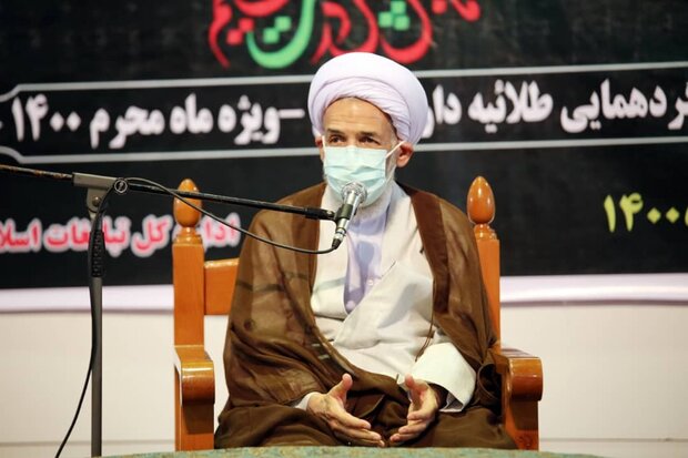  عزاداری های محرم رویکرد یالثارت الحسین (ع) داشته باشد