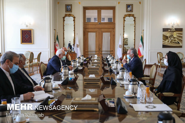 دیدار نماینده سازمان ملل در امور افغانستان با ظریف