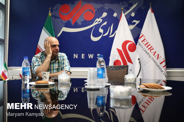 گفتگو با کاوه مظاهری