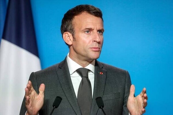 Europe 'must stop being naive', Macron says of submarine spat