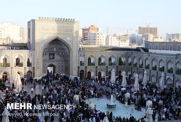 ‘Black Mourning Flag” hoisted in Imam Reza Shrine in Mashhad