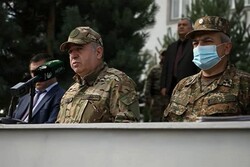 Ermenistan Savunma Bakanı Rusya'ya gitti