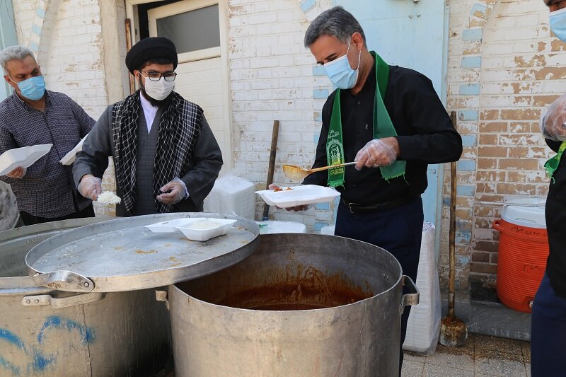 راه‌اندازی ۲۵۰ آشپزخانه اطعام حسینی/ توزیع یک میلیون پرس غذا