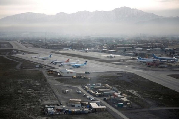 انتقال کارکنان سفارت آمریکا در افغانستان به فرودگاه کابل