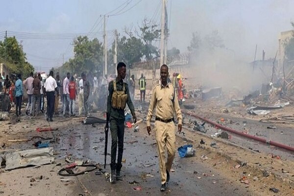 At least 15 killed, several injured in Somalia's blasts 2 3856124
