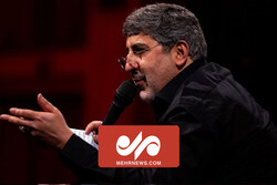 انتقال هیئت مکتب الزهرا از زیر سقف به فضای باز