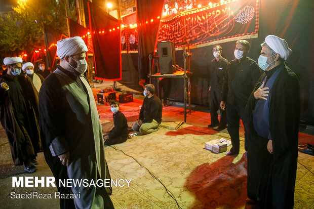 بازدید رئیس سازمان تبلیغات اسلامی از هیات های عزاداری در شب های محرم