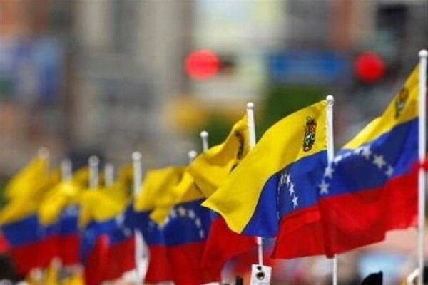 Venezuela, opposition ink memo to seek crisis resolution