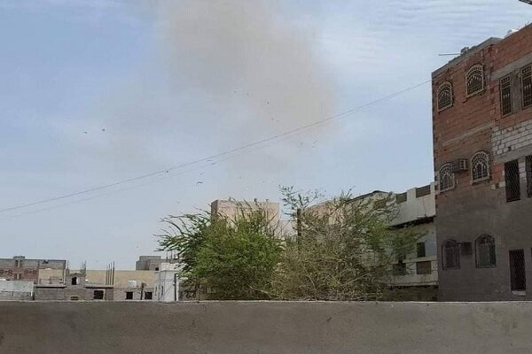 Terrible explosion, heavy shooting hit northern Aden in Yemen