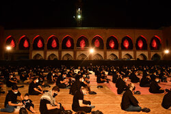 مراسم العزاء في الليلة السادسة من محرم الحرام في حسينية الرضا(ع)