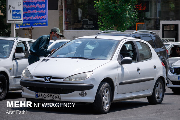 Police force back drivers on Chalous road amid lockdown