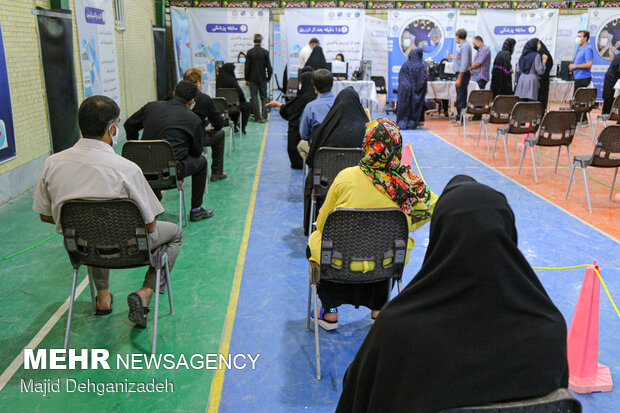 Vaccination center in Yazd