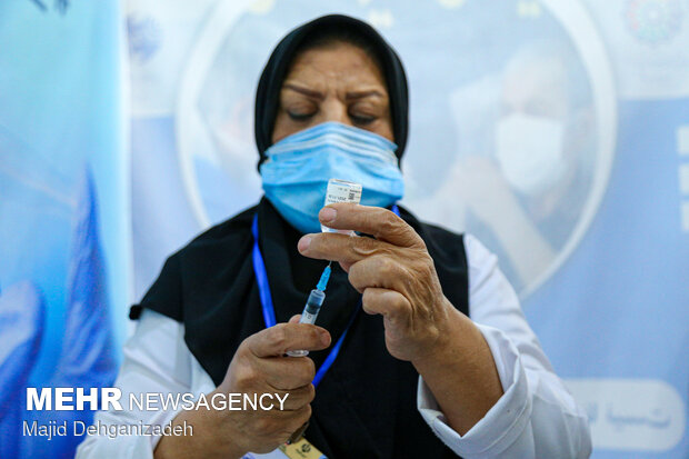 Vaccination center in Yazd