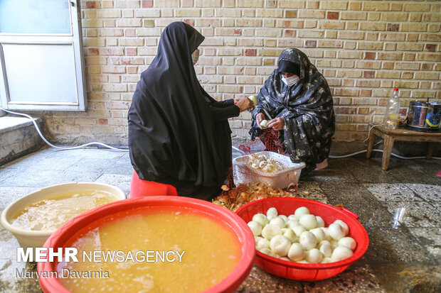 سفره دار این مجلس حسین است