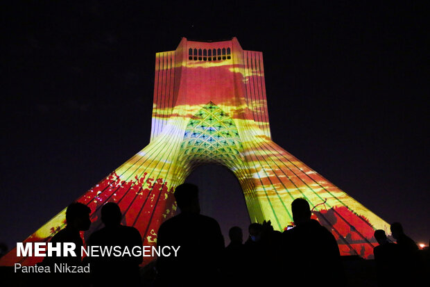 ویدئو مپینگ محرم در برج آزادی