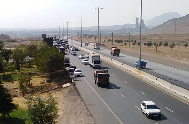 اعمال محدودیت‌های ترافیکی در ورودی و خروجی نظرآباد