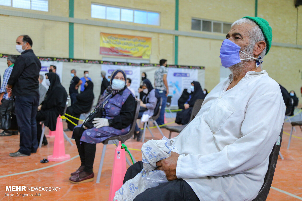 فعالیت مراکز واکسیناسیون آذربایجان غربی در روز عاشورا