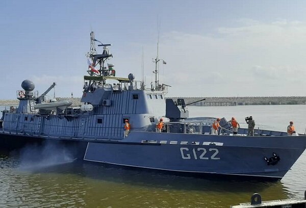 Azeri naval vessels dock at Anzali Port