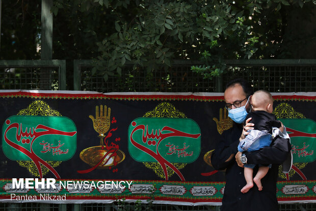 مراسم تاسوعای حسینی در مصلی دانشگاه تهران