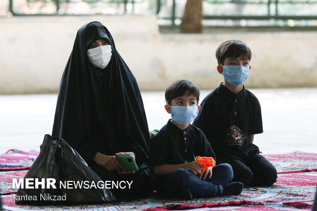 مراسم تاسوعای حسینی در مصلی دانشگاه تهران