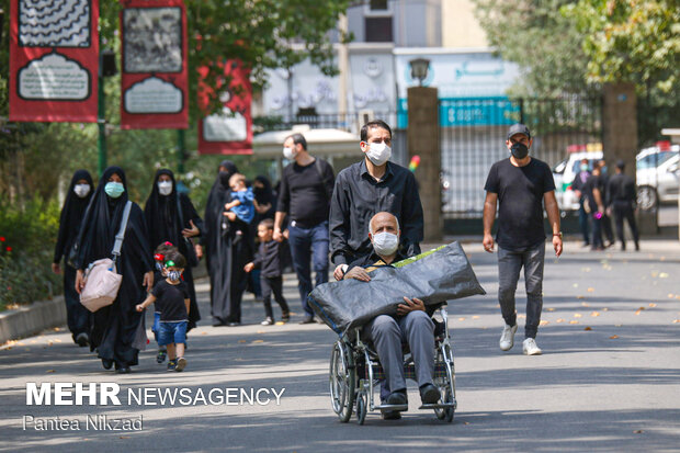 مراسم تاسوعای حسینی در مصلی دانشگاه تهران