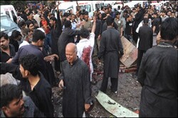 5 killed, 30 injured as blast hits procession in Pakistan