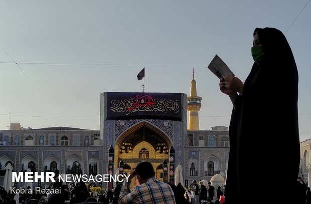 Imam Reza holy shrine in Tasu'a Day