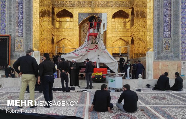 Imam Reza holy shrine in Tasu'a Day