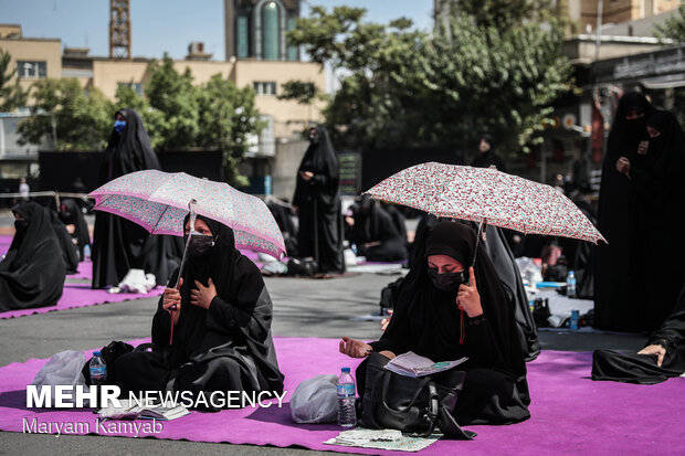 مراسم عزاداری ظهر عاشورا در میدان فلسطین