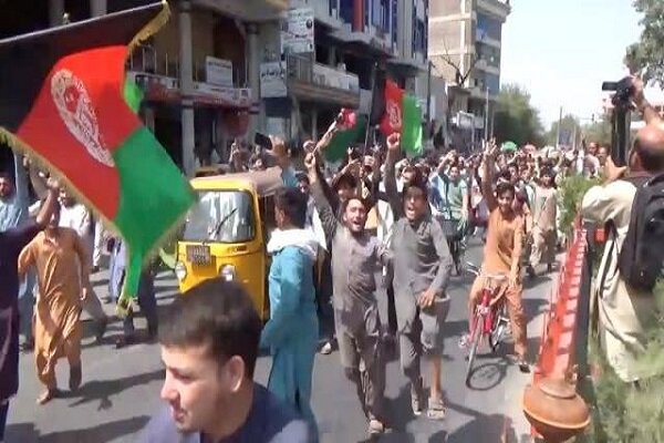 چند کشته و زخمی در جریان درگیری طالبان و مخالفین در شهر اسدآباد