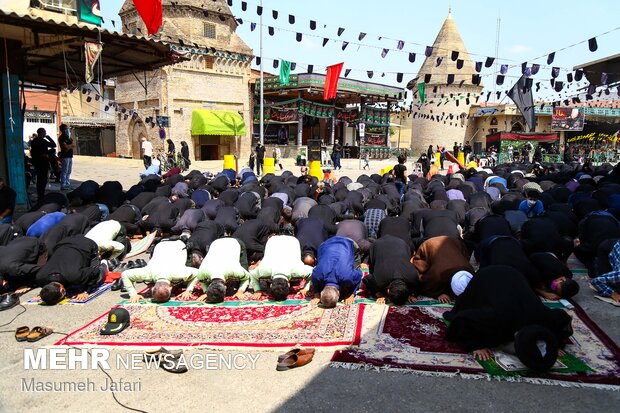 عزاداری و نماز روز عاشورا در ساری