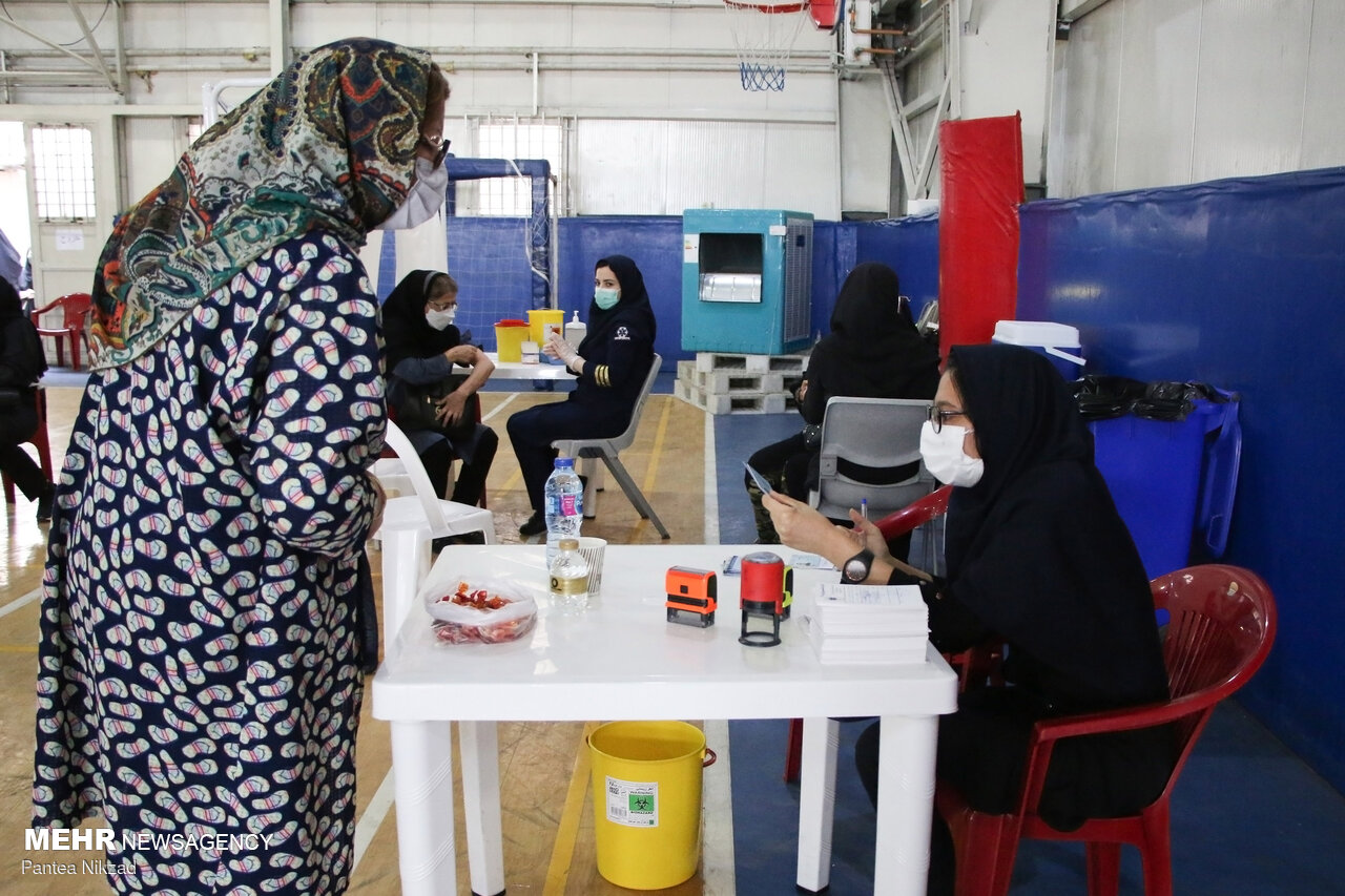 سپاه البرز ۸ مرکز واکسیناسیون در اختیار علوم پزشکی قرار می‌دهد