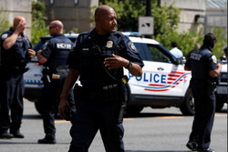 ورود خودرو به موانع فیزیکی نزدیک ساختمان کنگره آمریکا و شلیک به نیروهای امنیتی