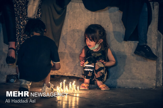 Ceremony of ‘Sham-e-Ghariban’ marked in Imam Hussein Sq.
