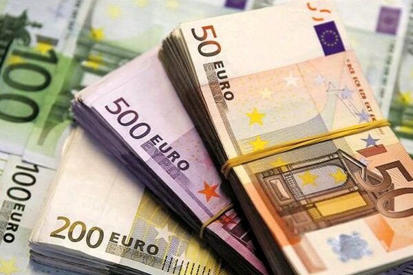 کشف ۶۵۵ اسکناس یورو تقلبی به ارزش ۱۰۲ میلیارد ریال در هوراند
