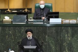 İslami Şura Meclisi'nde güvenoyu oturumu yapıldı