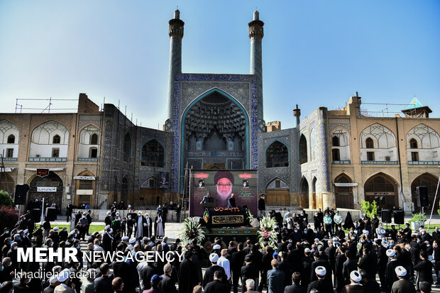 مراسم تشییع و تدفین آیت الله فقیه ایمانی(ره)-اصفهان