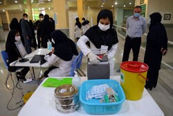 خراسان شمالی برای تزریق واکسن با کمبود پزشک و پرستار مواجه است